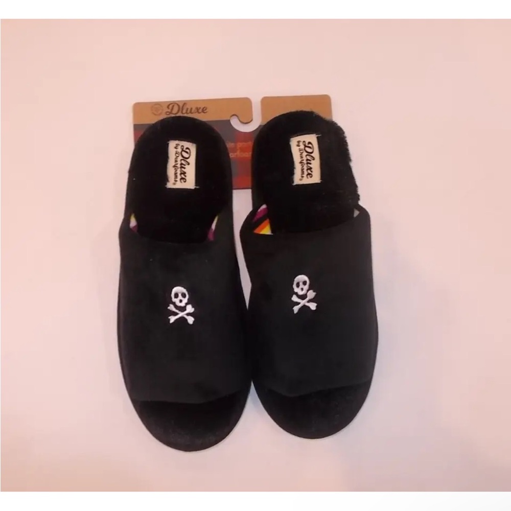 Dearfoams Women’s Size XL 11-12 Black Skull Slide Slippers